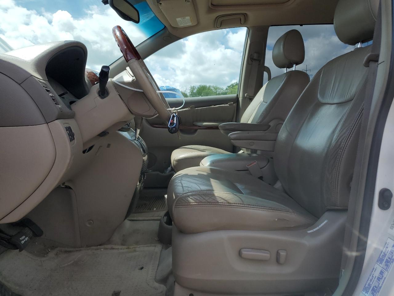 2004 Toyota Sienna Xle VIN: 5TDZA22C04S170319 Lot: 56543265