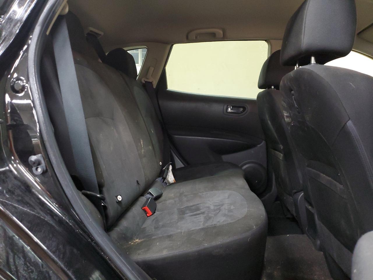 2015 Nissan Rogue Select S VIN: JN8AS5MT1FW160575 Lot: 56848945