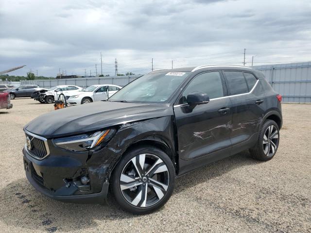 VOLVO XC40 PLUS 2024