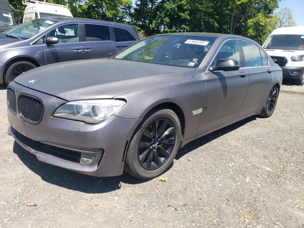 2013 Bmw 740 Lxi იყიდება Marlboro-ში, NY - Minor Dent/Scratches