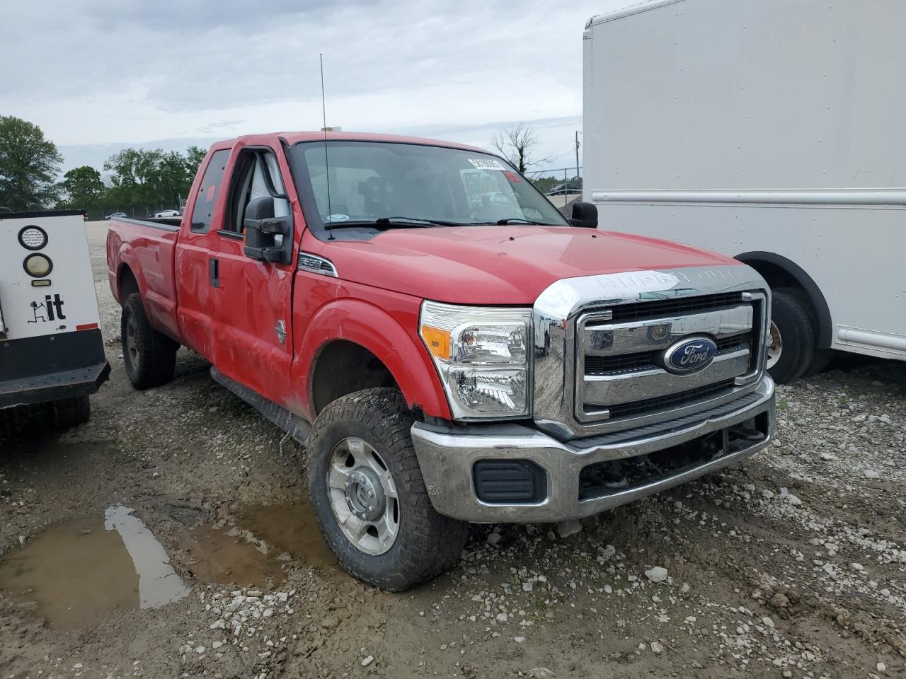 FORD F350 2011 VIN 1FT8X3BT6BEA97654 photo 4