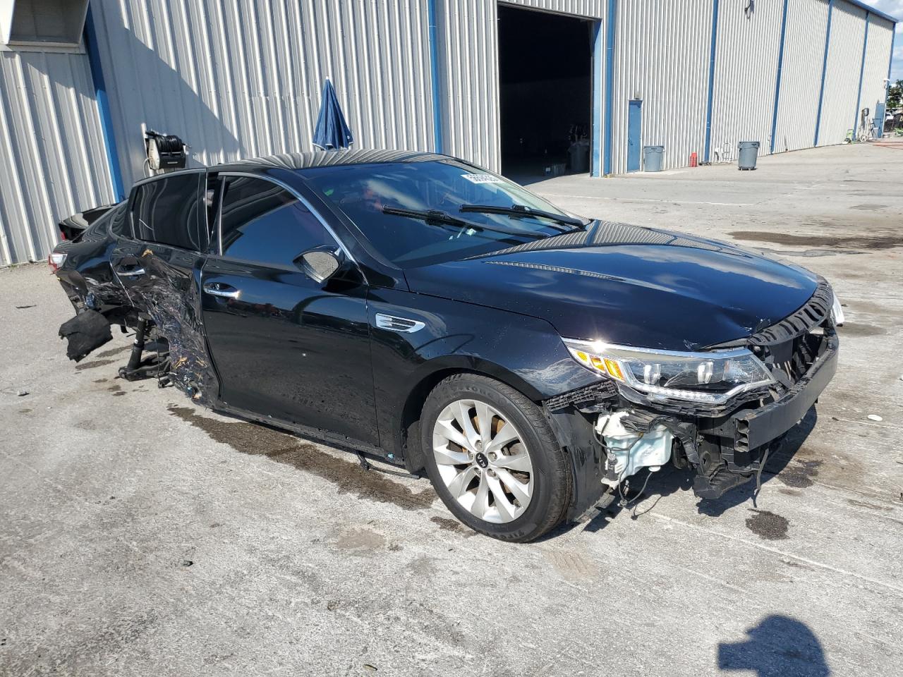 2017 Kia Optima Ex VIN: 5XXGU4L37HG151573 Lot: 56694325