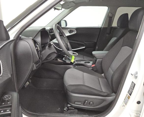 KIA SOUL 2024 White