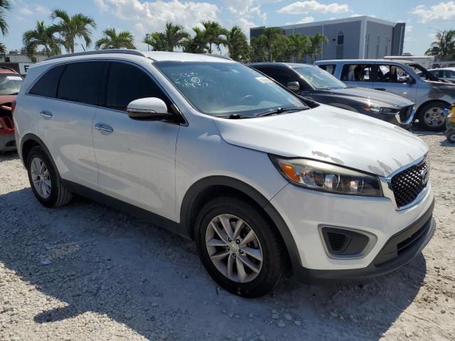  KIA SORENTO 2017 White