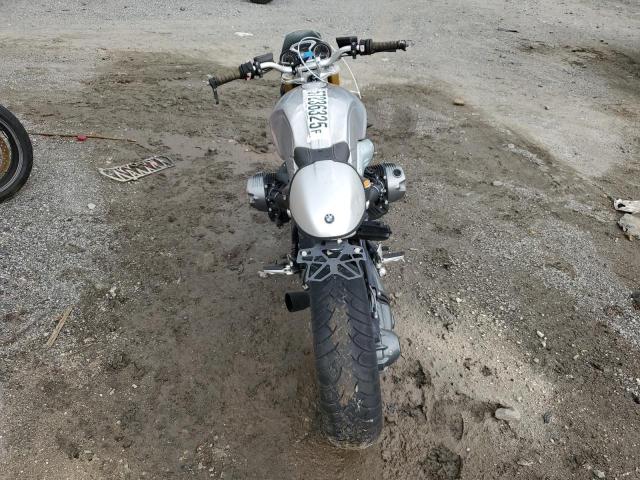 undisplay BMW R 2016 Сріблястий