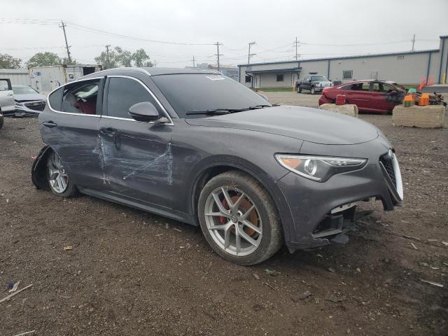  ALFA ROMEO STELVIO 2018 Szary