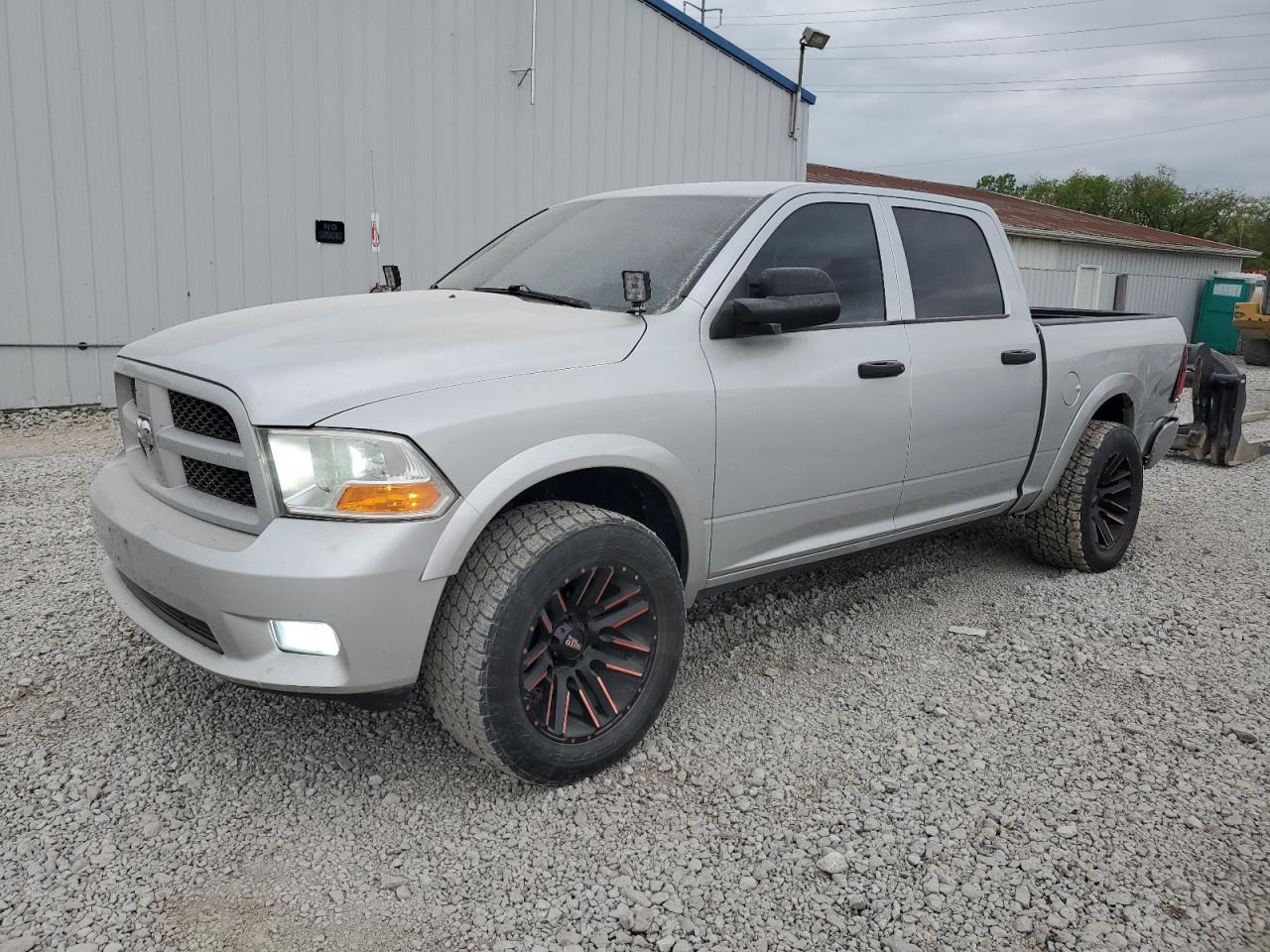 2012 Dodge Ram 1500 St იყიდება Columbus-ში, OH - Rear End