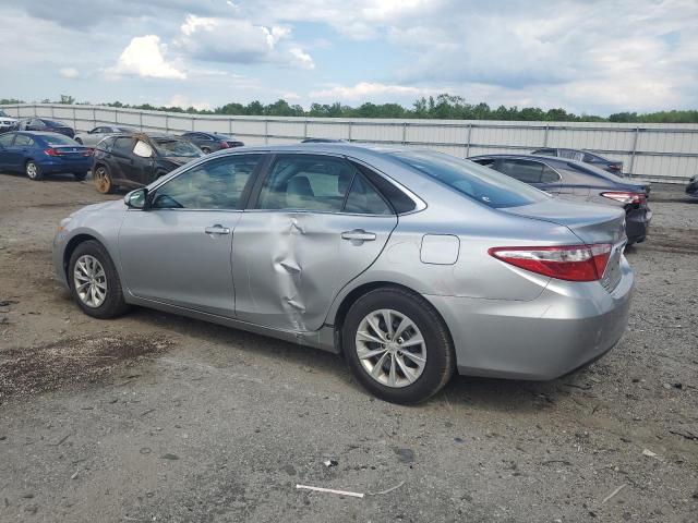 Седаны TOYOTA CAMRY 2015 Серебристый