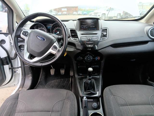  FORD FIESTA 2015 Білий