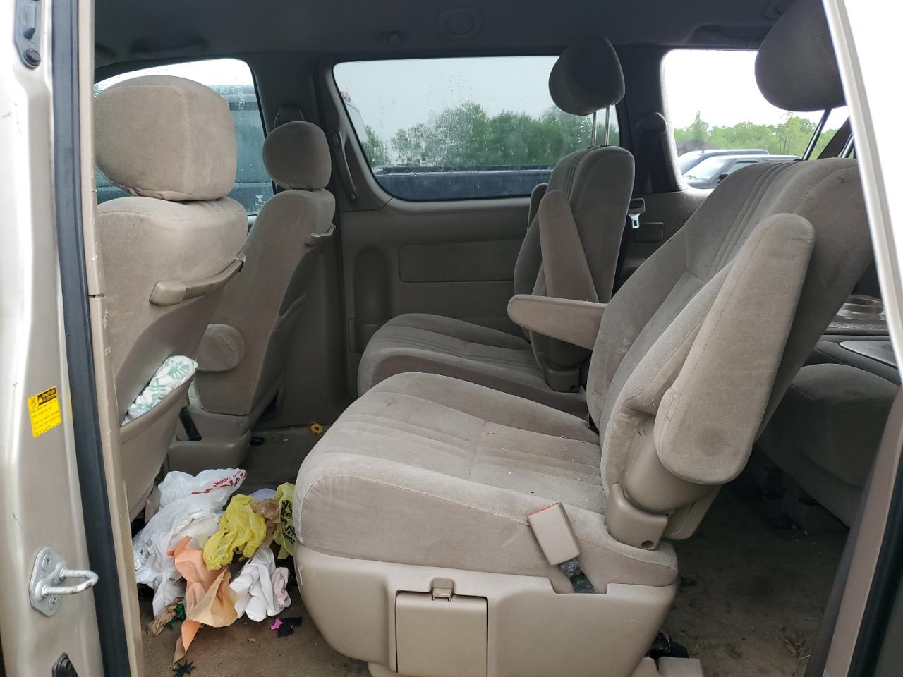 2004 Toyota Sienna Le VIN: 4T3ZF13C02U480380 Lot: 57282185