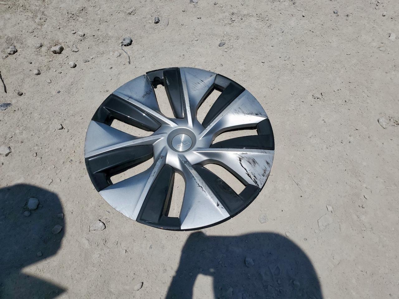 2021 Tesla Model Y VIN: 5YJYGAEE0MF113298 Lot: 56751235