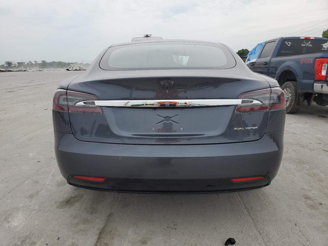 2020 Tesla Model S VIN: 5YJSA1E22LF351472 Lot: 56195695