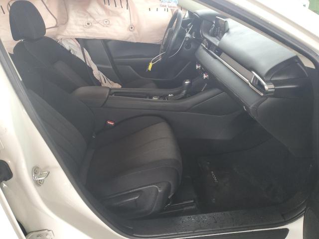  MAZDA 6 2021 Белый