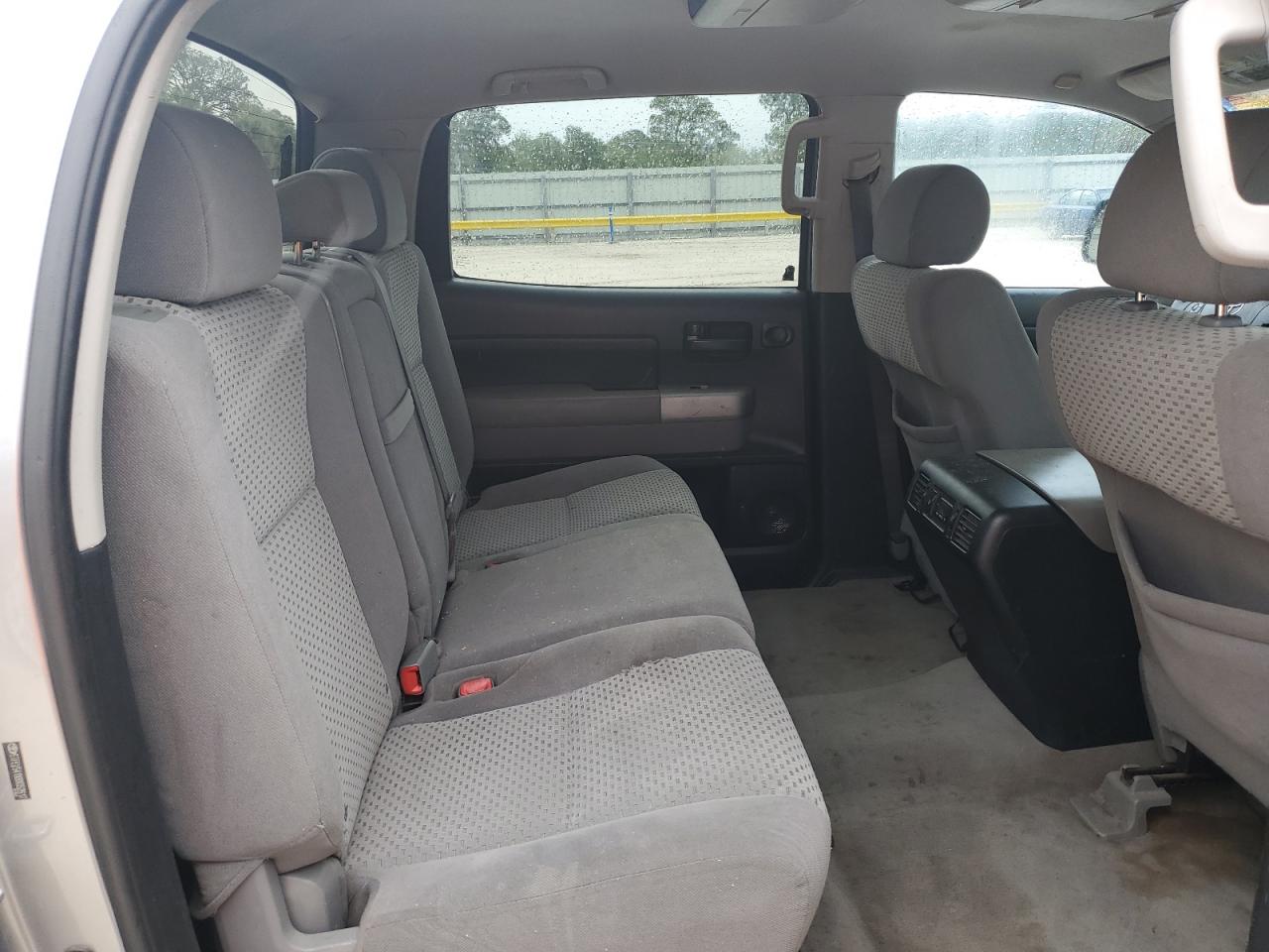 2008 Toyota Tundra Crewmax VIN: 5TFEV541X8X052617 Lot: 56570745