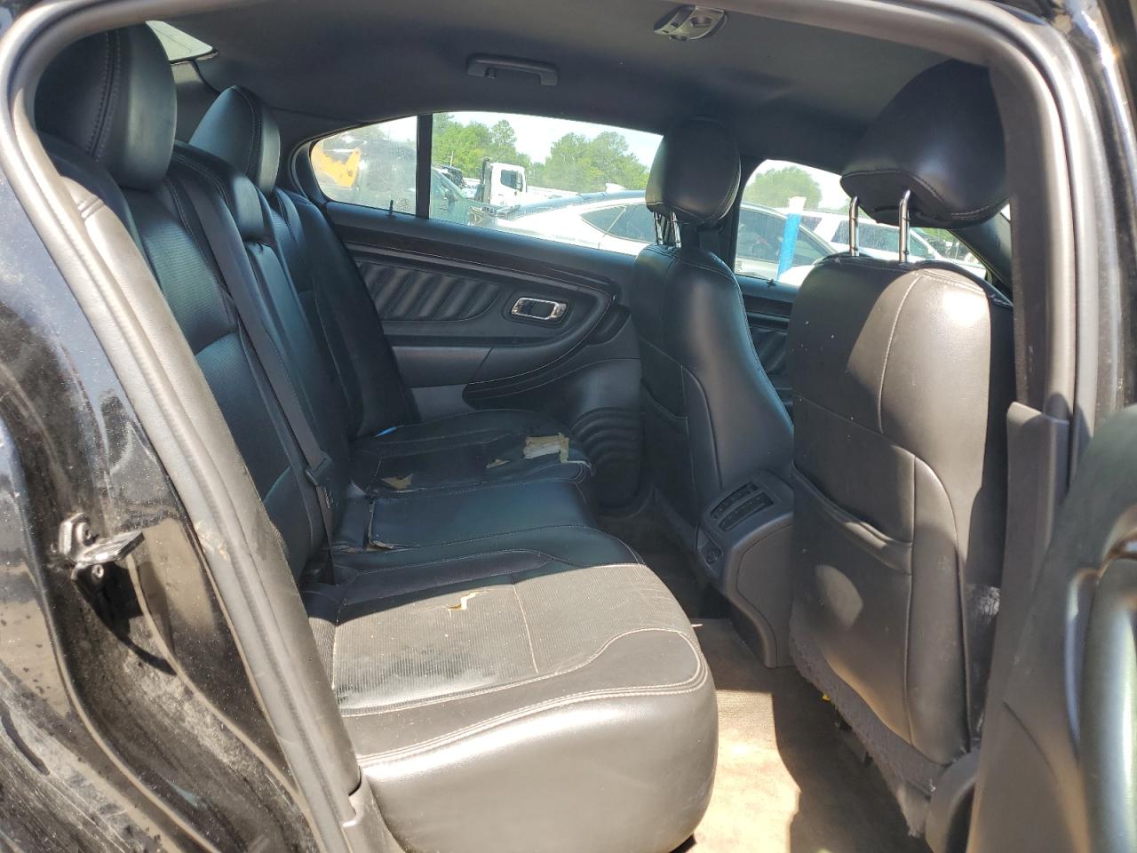 2015 Ford Taurus Limited VIN: 1FAHP2F82FG103711 Lot: 57158265
