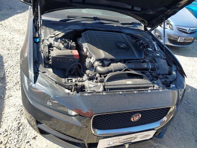 2018 JAGUAR XE SE D AU