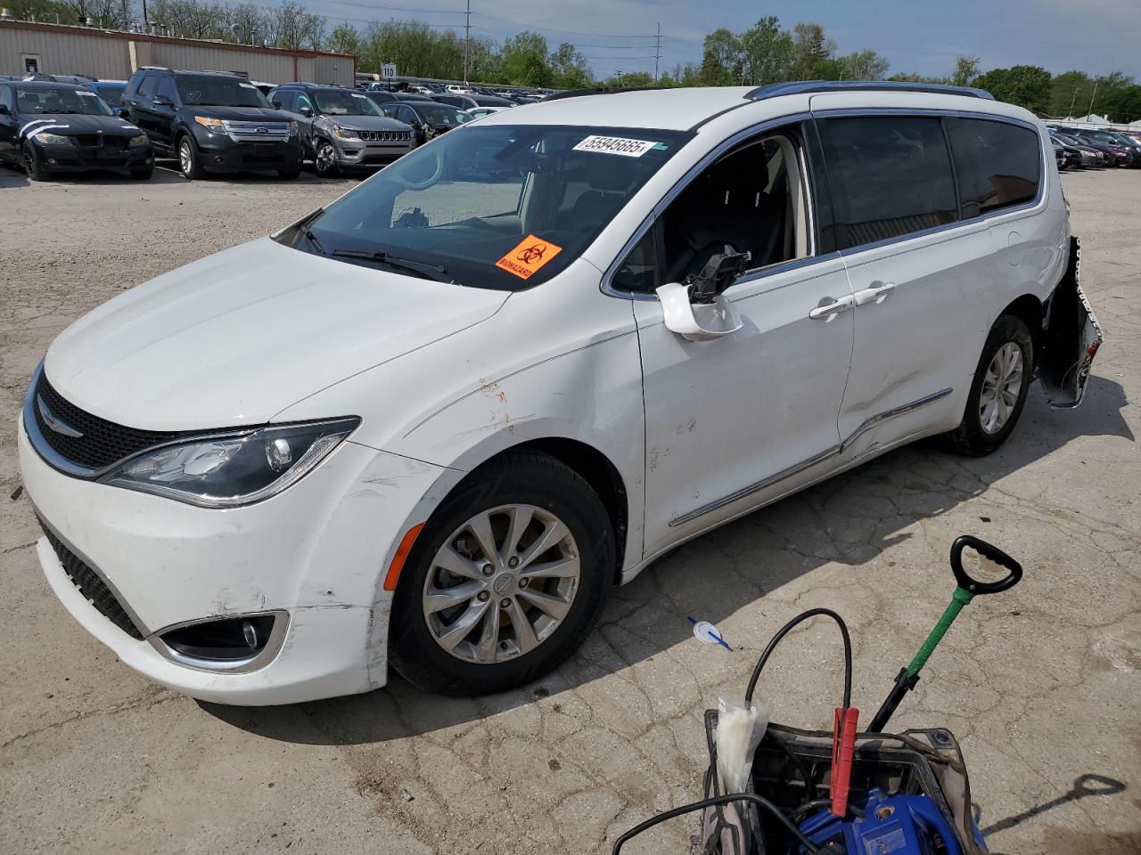 Fort Wayne, IN에서 판매 중인 2018 Chrysler Pacifica Touring L - All Over