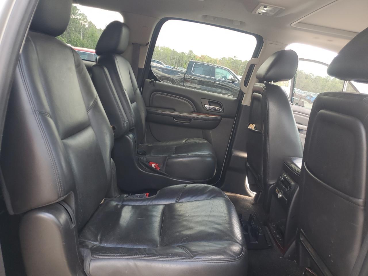 2013 Cadillac Escalade Esv Luxury VIN: 1GYS4HEF2DR289774 Lot: 56640885