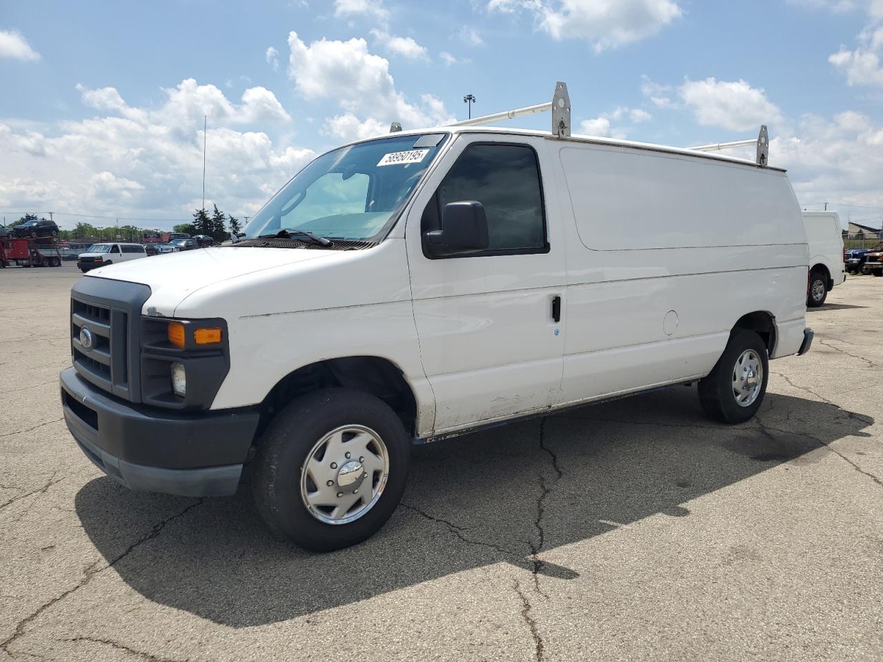 2013 Ford Econoline E150 Van en Venta en Moraine, OH - Minor Dent/Scratches