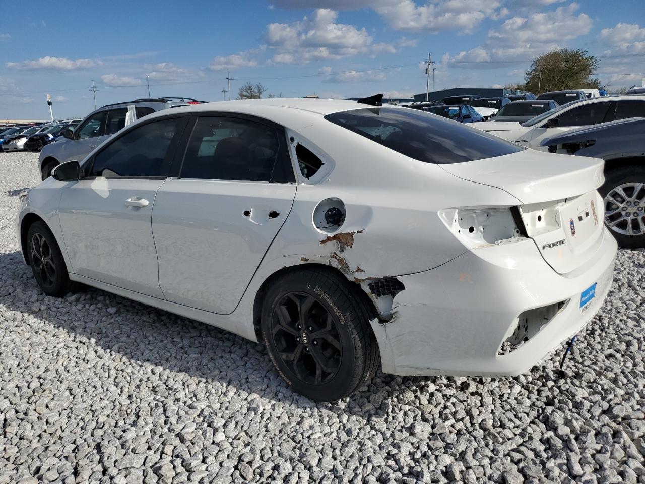 2019 Kia Forte - Image 2