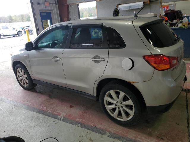  MITSUBISHI OUTLANDER 2015 Srebrny