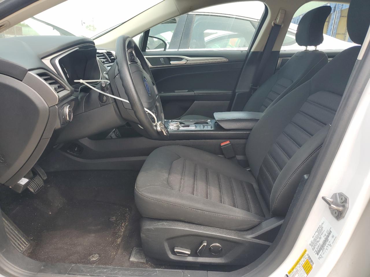 2019 Ford Fusion Se VIN: 3FA6P0LU6KR124805 Lot: 55085195