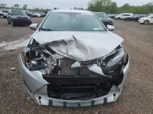  TOYOTA COROLLA 2017 Srebrny