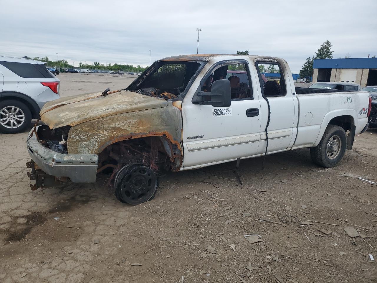 2004 Chevrolet Silverado K2500 zu verkaufen in Woodhaven, MI - Burn