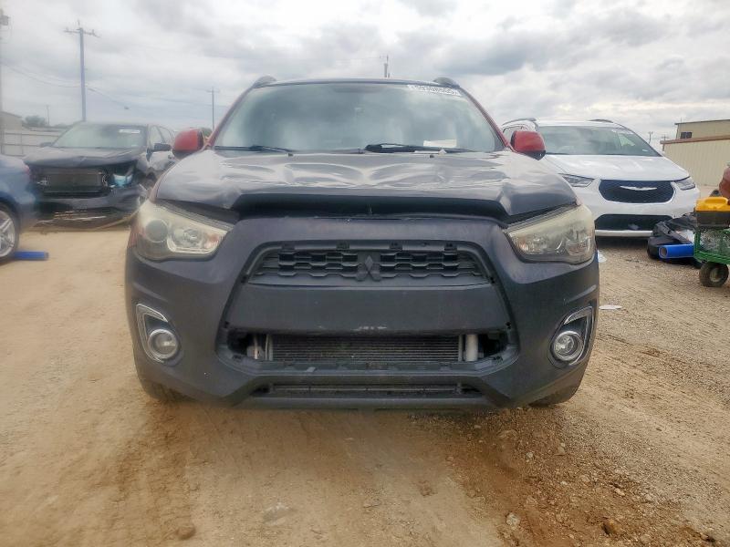 Паркетники MITSUBISHI OUTLANDER 2014 Червоний