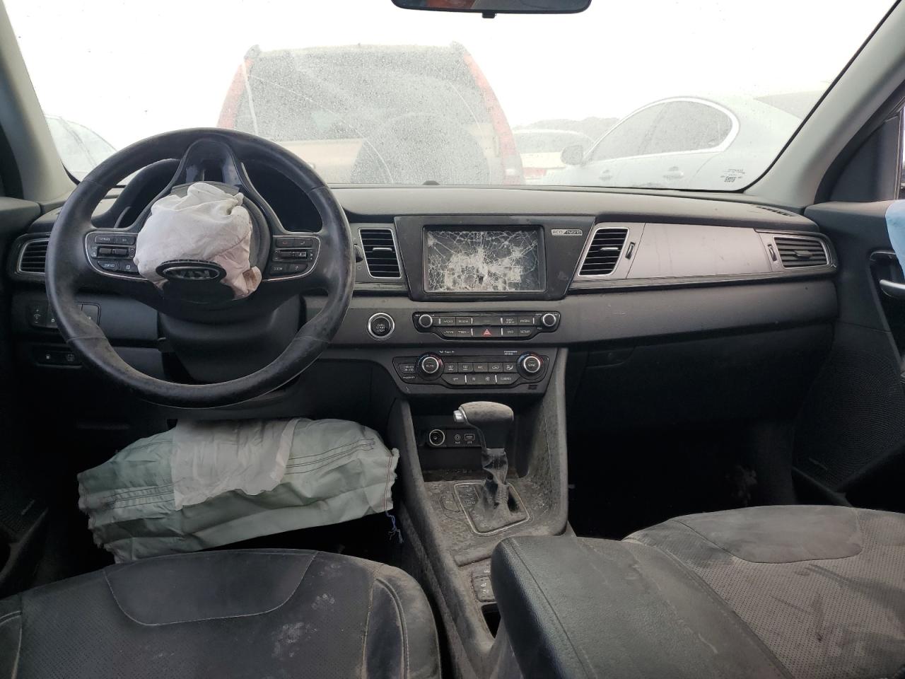 KNDCE3LC3H5076915 2017 Kia Niro Ex Touring