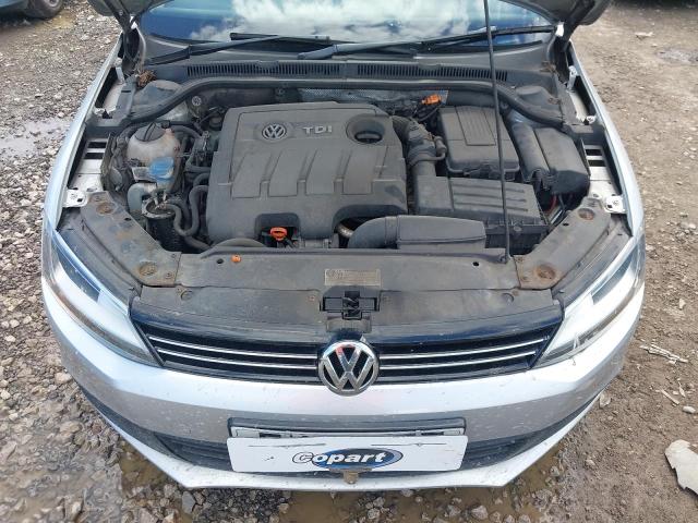 2011 VOLKSWAGEN JETTA SE B