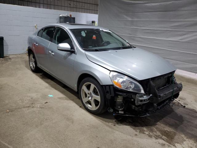  VOLVO S60 2013 Srebrny