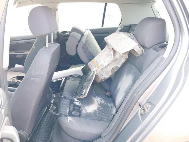 2004 VOLKSWAGEN GOLF FSI S