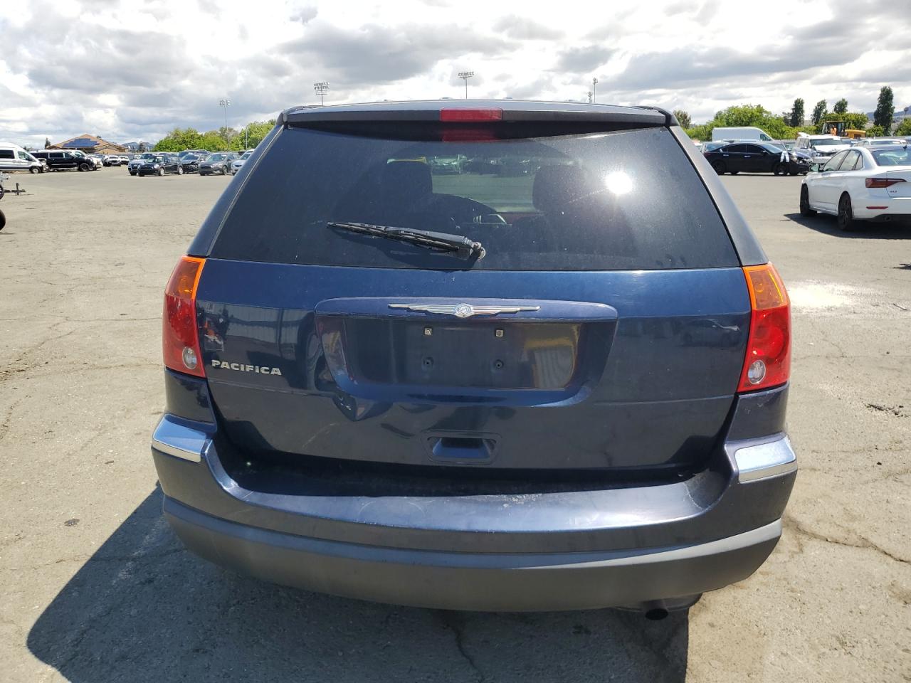 2004 Chrysler Pacifica VIN: 2C4GM684X4R511479 Lot: 57055155