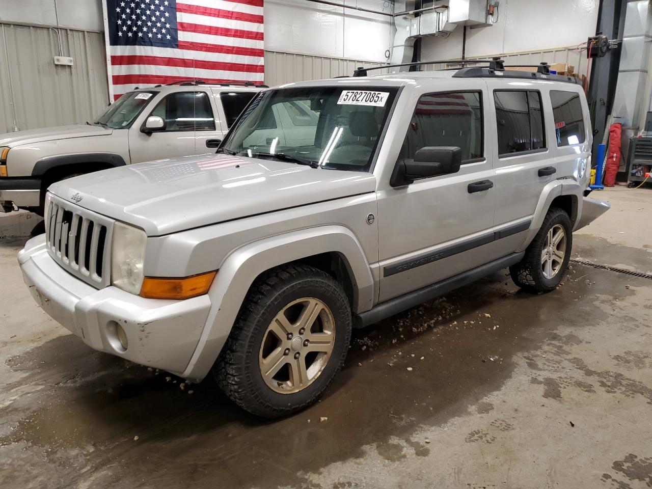 2006 Jeep Commander zu verkaufen in Casper, WY - Rear End