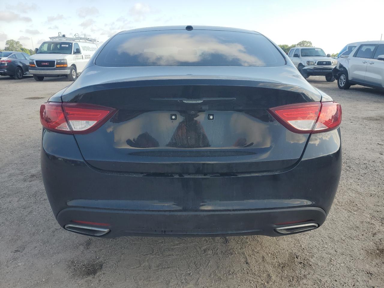 2015 Chrysler 200 S VIN: 1C3CCCBG6FN572710 Lot: 56903775