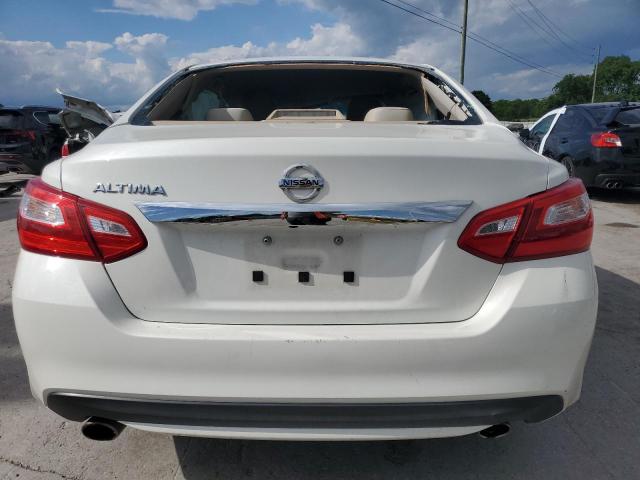 Sedans NISSAN ALTIMA 2016 Biały