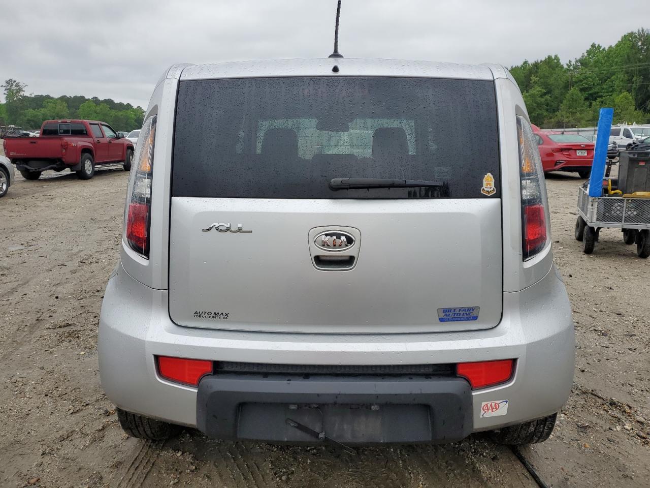 2010 Kia Soul + VIN: KNDJT2A25A7088026 Lot: 56954745