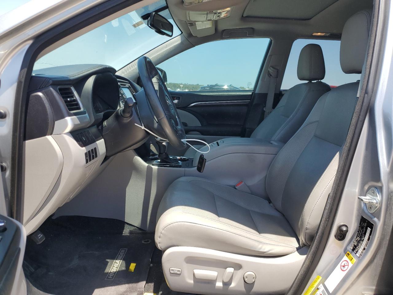 2015 Toyota Highlander Limited VIN: 5TDYKRFH9FS119704 Lot: 56801935
