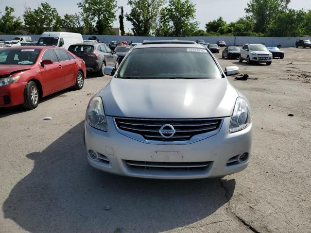 Седани NISSAN ALTIMA 2012 Сріблястий