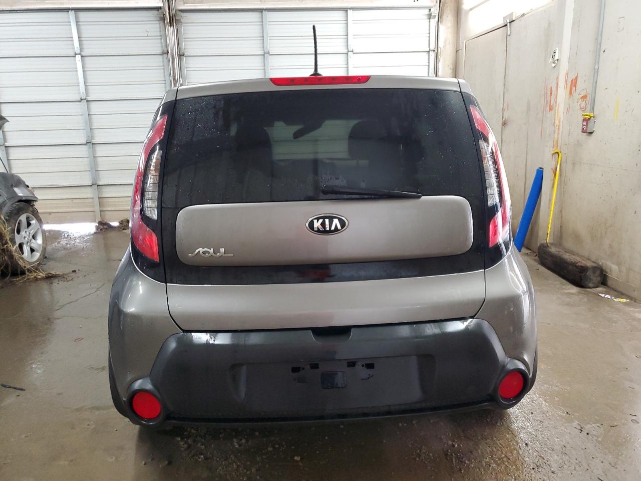 2016 Kia Soul VIN: KNDJN2A22G7370028 Lot: 56384025