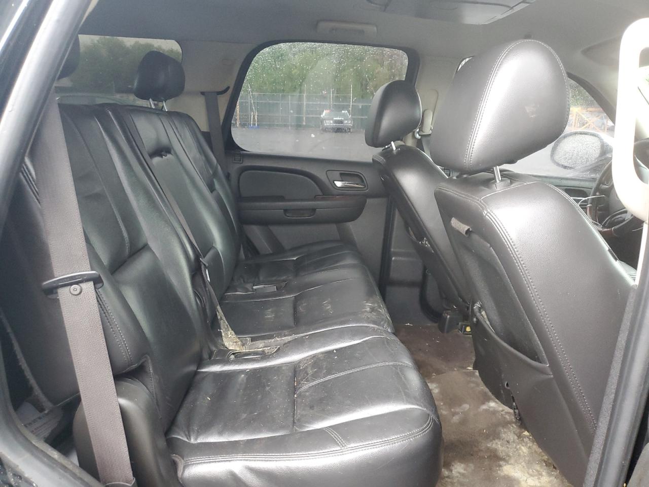 2010 Chevrolet Tahoe K1500 Lt VIN: 1GNUKBE03AR215697 Lot: 53883935