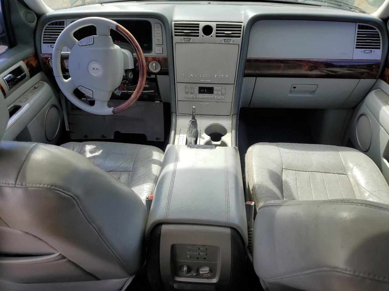 2004 Lincoln Navigator VIN: 5LMFU28R74LJ17939 Lot: 56915475