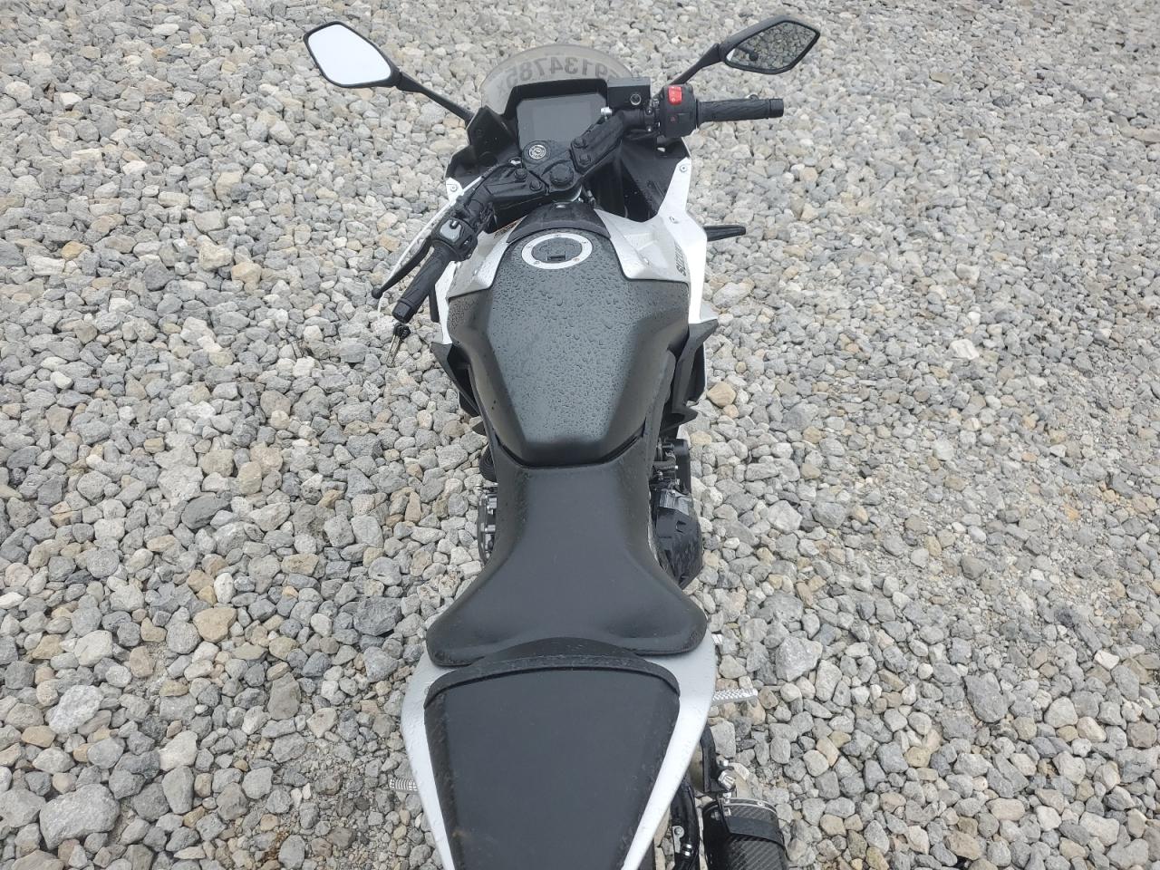 2024 Suzuki Gsx800 F VIN: JS1EM13B9R7101906 Lot: 59134785