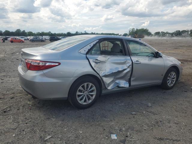 Седаны TOYOTA CAMRY 2015 Серебристый