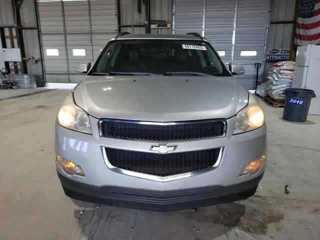 Parquets CHEVROLET TRAVERSE 2012 Srebrny