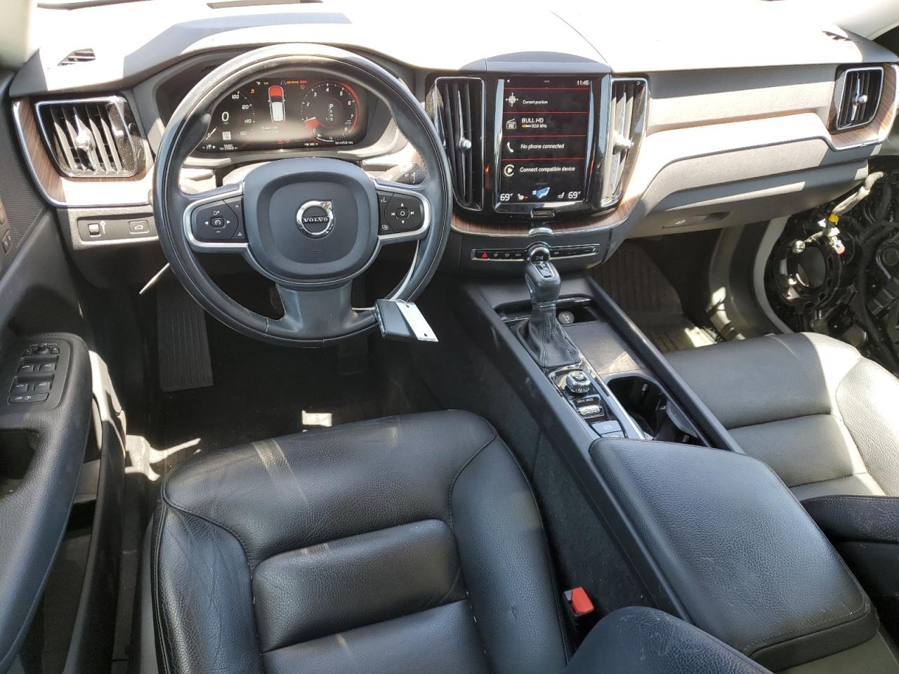 2021 Volvo Xc60 T5 Momentum VIN: YV4102DK5M1753385 Lot: 57084315