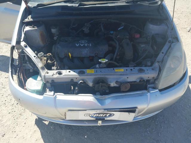 2002 TOYOTA YARIS GLS