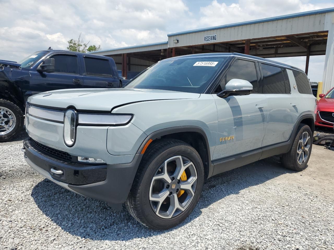 2024 Rivian R1S Adventure
