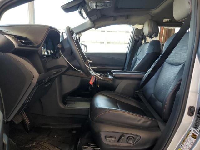  TOYOTA SIENNA 2022 Silver